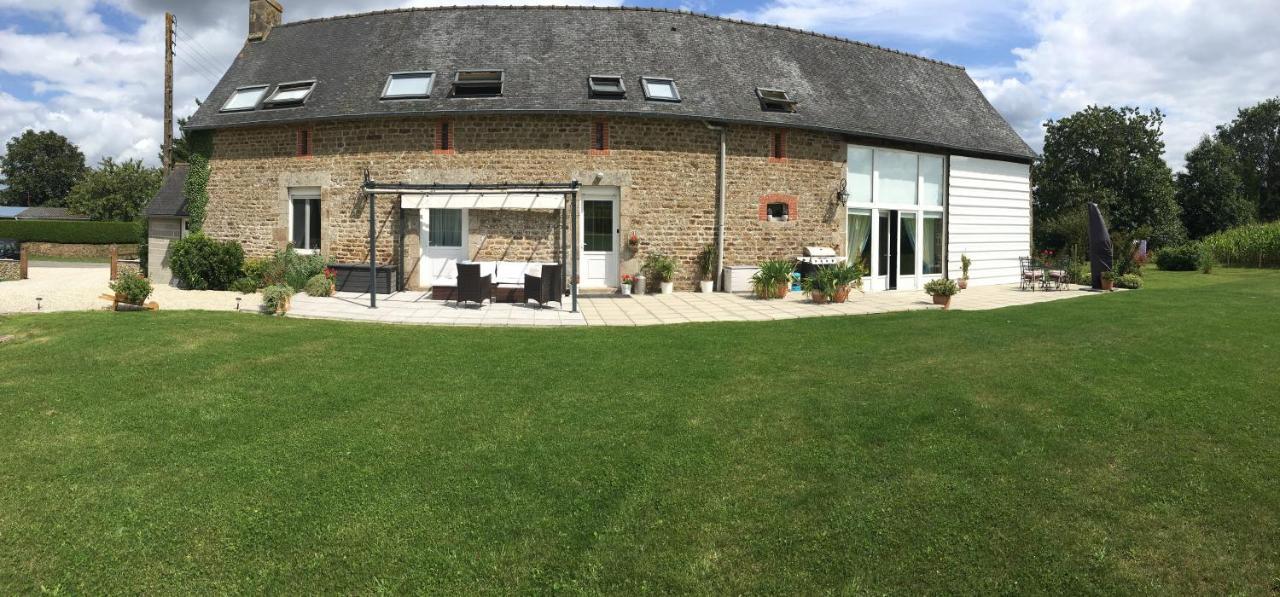 Chantella Saint-Mars-sur-la-Futaie Exterior foto